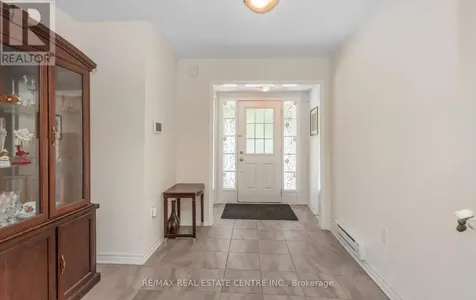 1084 Silk Street Pickering ON L1X 0E8