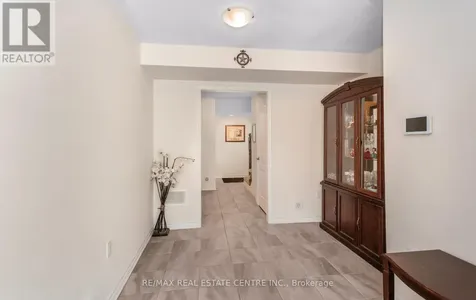 1084 Silk Street Pickering ON L1X 0E8