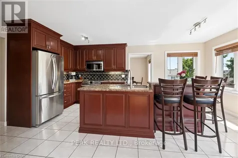 44 Tami Court Kitchener ON N2B 3V2