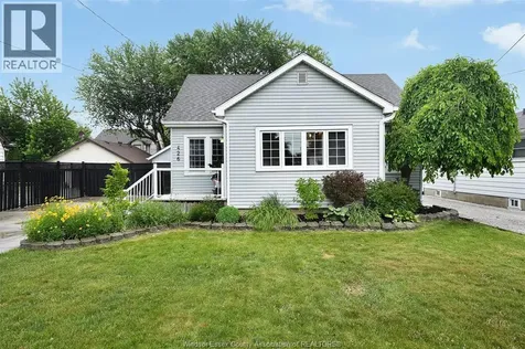 426 St. Pierre Tecumseh ON N8N 1Y9