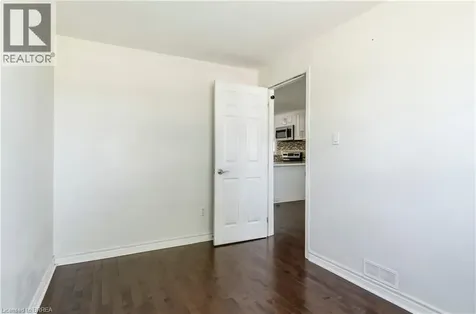 30 Shelby Avenue Hamilton ON L8H 5L4