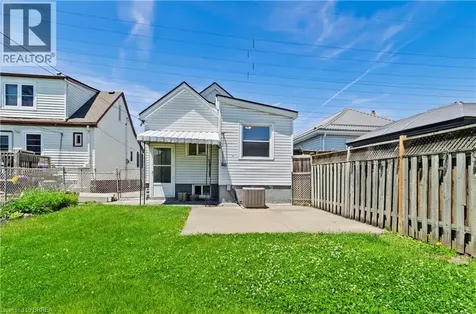 30 Shelby Avenue Hamilton ON L8H 5L4