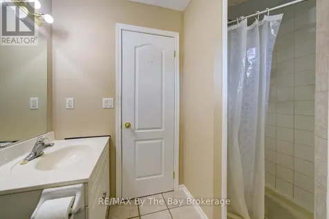 65 Rose Valley Way Wasaga Beach ON L9Z 3C4