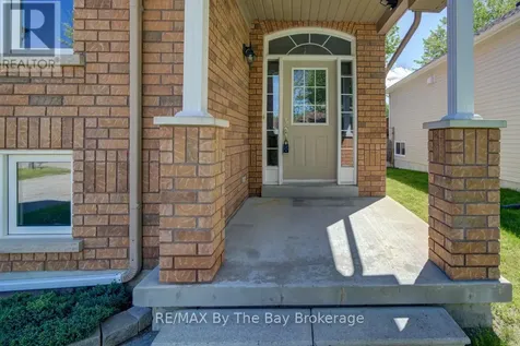 65 Rose Valley Way Wasaga Beach ON L9Z 3C4