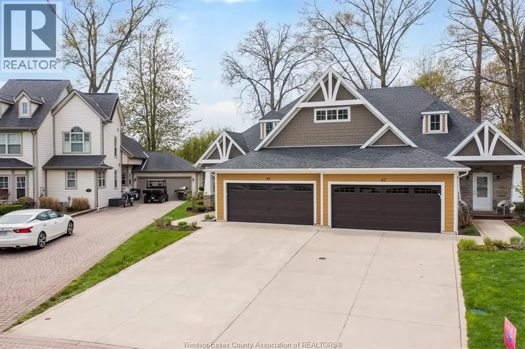 69 Red Oak Crescent Amherstburg ON N9V 4C4