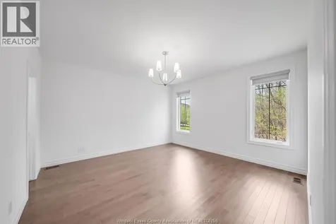 69 Red Oak Crescent Amherstburg ON N9V 4C4