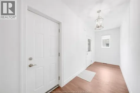 69 Red Oak Crescent Amherstburg ON N9V 4C4
