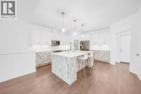 69 Red Oak Crescent Amherstburg ON N9V 4C4