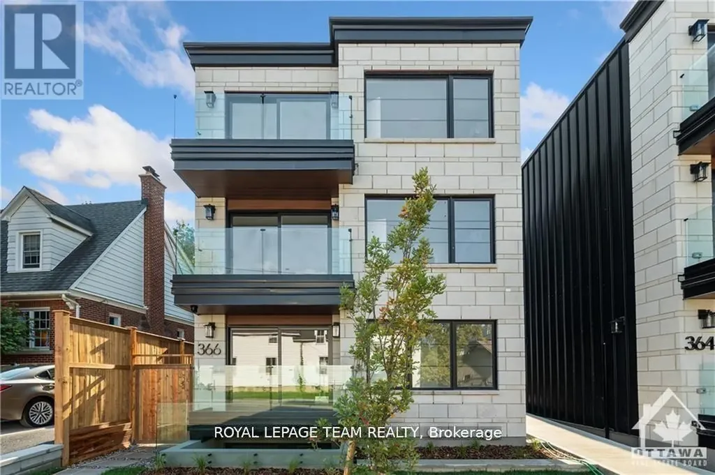 366 Winona Avenue Ottawa ON K1Z 5H7