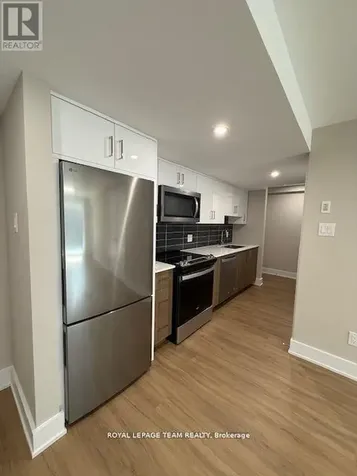 366 Winona Avenue Ottawa ON K1Z 5H7