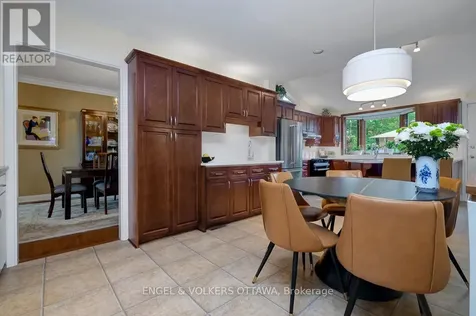 10 Rock Avenue Ottawa ON K1M 1A6