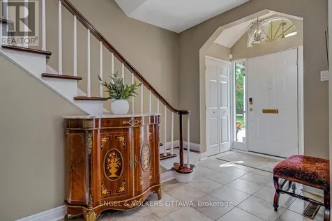 10 Rock Avenue Ottawa ON K1M 1A6
