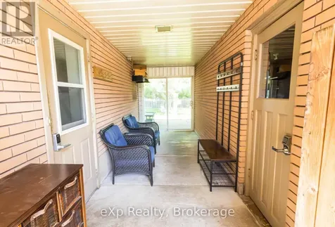 64 Raglan Street West Minto ON N0G 1Z0