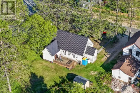 14 Rain Lake Road East Kearney ON P0A 1M0