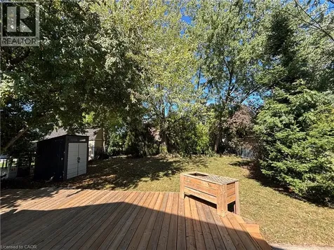 582 Chamberlain Road Burlington ON L7L 2V5