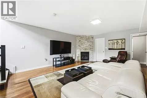 4220 Sarazen Drive Burlington ON L7M 5C6