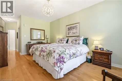 4172 Stonebridge Crescent Burlington ON L7M 4N2