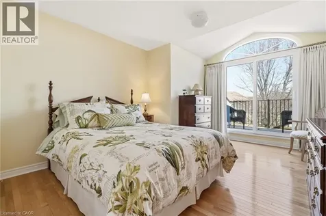 4172 Stonebridge Crescent Burlington ON L7M 4N2