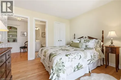 4172 Stonebridge Crescent Burlington ON L7M 4N2