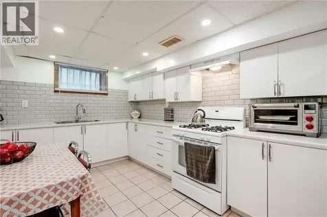 7 Oakland Drive Hamilton ON L8E 3R4