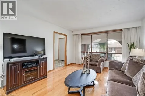 7 Oakland Drive Hamilton ON L8E 3R4