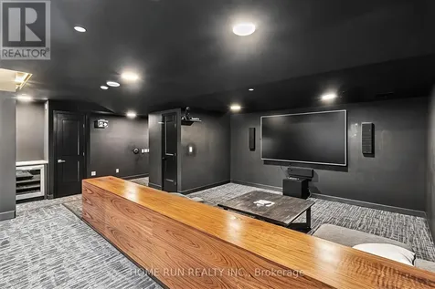 340 Queen Street Ottawa ON K1R 0G1