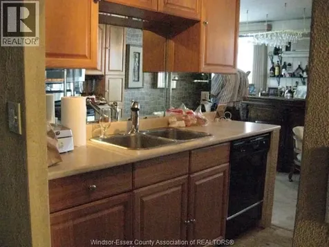 150 Park Street West Windsor ON N9A 7A2