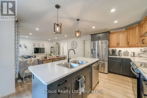 15 Curren Crescent Tillsonburg ON N4G 0J3