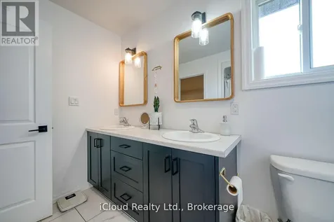 15 Curren Crescent Tillsonburg ON N4G 0J3