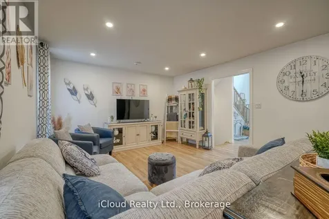 15 Curren Crescent Tillsonburg ON N4G 0J3