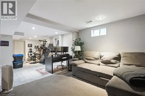 817 Acadia Drive Hamilton ON L8W 3V5