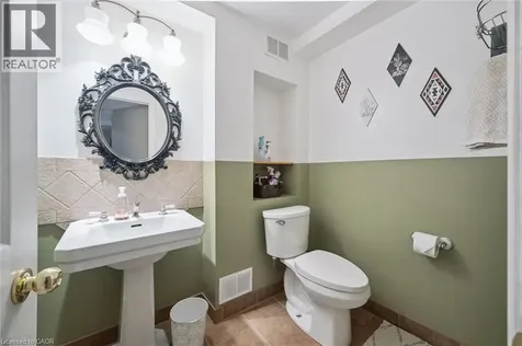 817 Acadia Drive Hamilton ON L8W 3V5