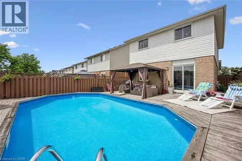 817 Acadia Drive Hamilton ON L8W 3V5