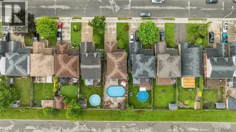 817 Acadia Drive Hamilton ON L8W 3V5