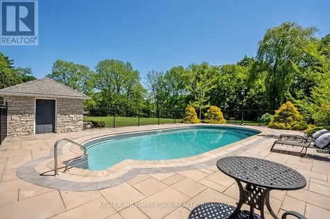 938 Governor's Road Hamilton ON L9H 5E3