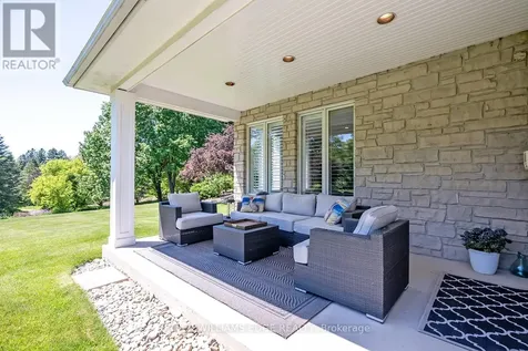 938 Governor's Road Hamilton ON L9H 5E3