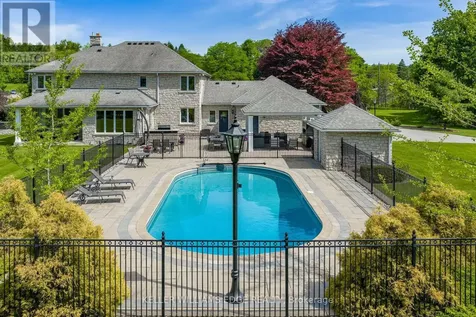 938 Governor's Road Hamilton ON L9H 5E3