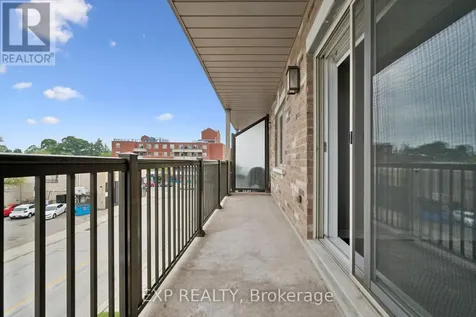 73 Washington Avenue Oakville (co Central) ON L6K 1W5