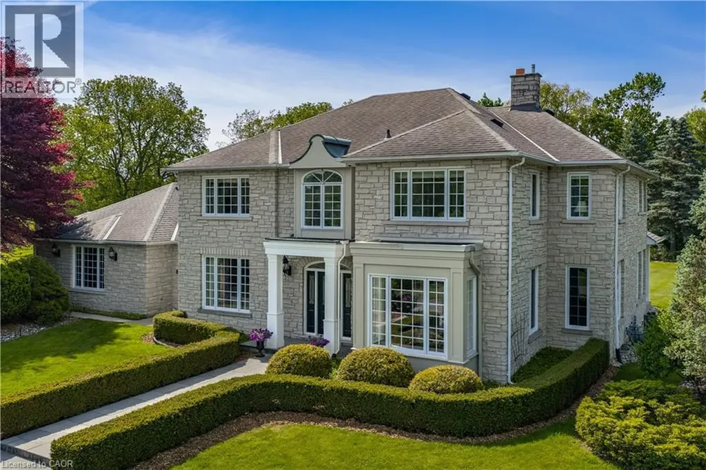 938 Governor's Road Dundas ON L9H 5E3