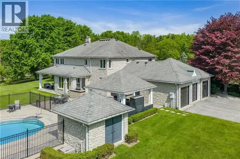 938 Governor's Road Dundas ON L9H 5E3