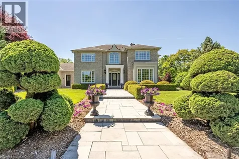938 Governor's Road Dundas ON L9H 5E3