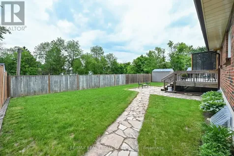 37 Margaret Street East Orangeville ON L9W 2N5