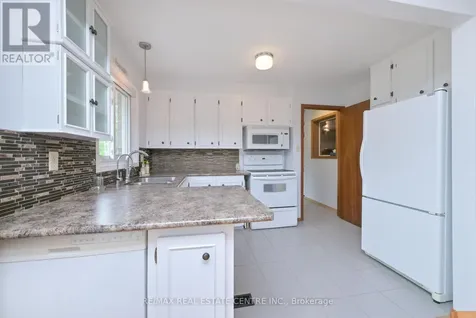 37 Margaret Street East Orangeville ON L9W 2N5