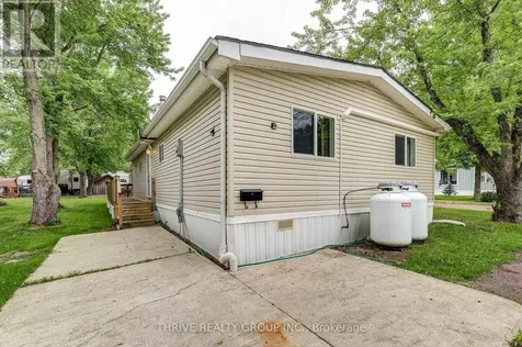 4838 Switzer Drive Southwest Middlesex ON N0L 1A0