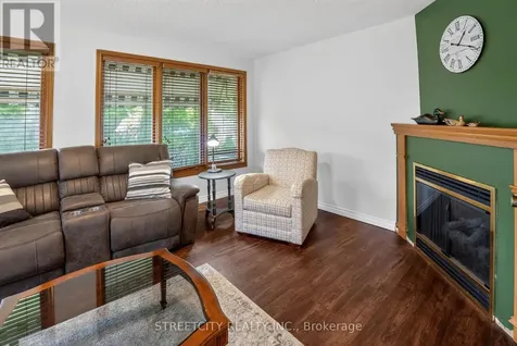 11 Rickwood Place St. Thomas ON N5R 5Z3