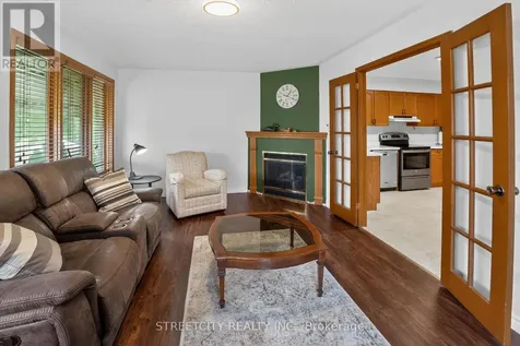 11 Rickwood Place St. Thomas ON N5R 5Z3