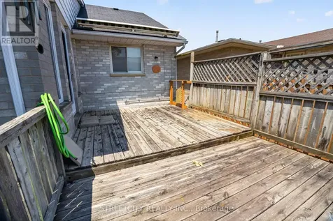 11 Rickwood Place St. Thomas ON N5R 5Z3