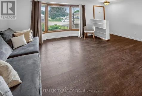 11 Rickwood Place St. Thomas ON N5R 5Z3
