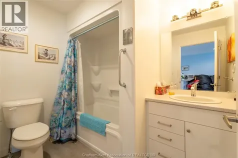 105 Moonstone Crescent Chatham ON N7M 0S1