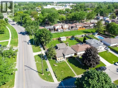 3 Goldmere Drive Chatham ON N7M 5R3